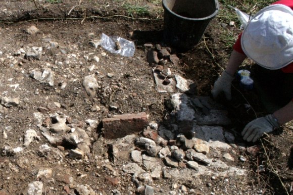 SW end of 'lean-to-conservatory'