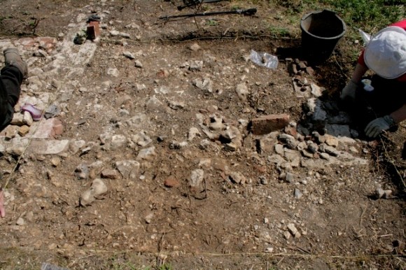 Demolition fill in 'lean-to-conservaory'