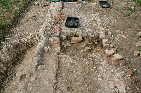 Original SW end of house, S of 'coal cupboard'