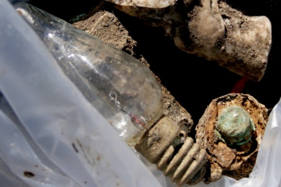Light bulb - with intact filament!