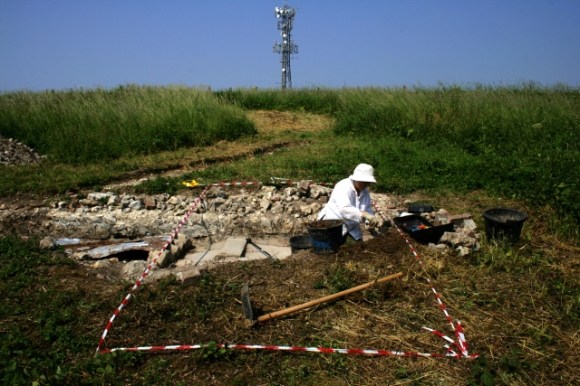 Digging E side of toilet