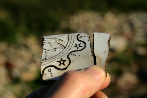 Decorated ceramic shards.