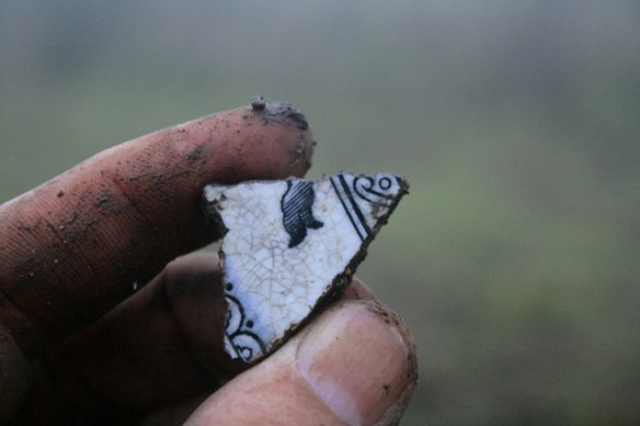Decorated ceramic shard