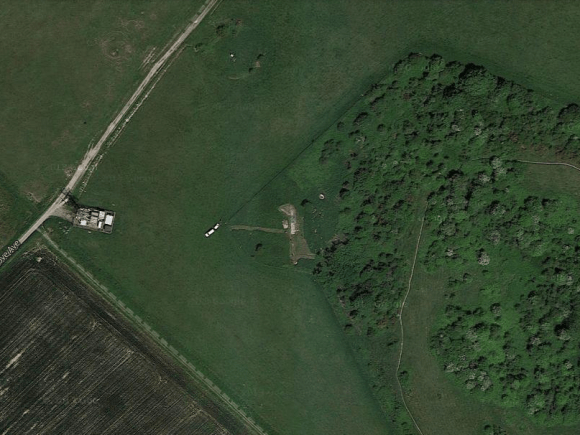 Google Satellite Image of Newmarket Hill, Aerial, Dew Pond, and NW corner of Castle Hill NNR