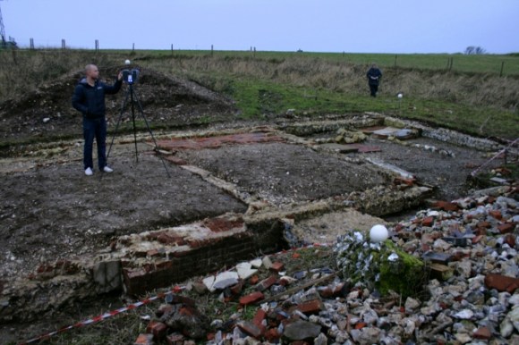 Looking NW at dig site & Chris from SeSurveying doing 3d-laser scan