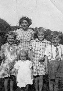 Latham family, Peggy at front