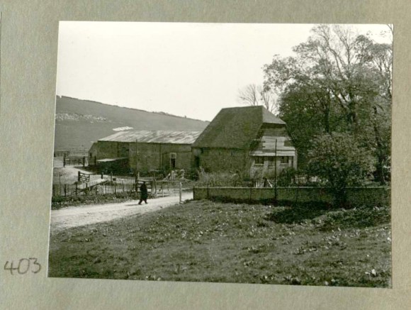 Photo 403. More Balsdean farm buildings. In Captain Bertie Hubbard Maclaren's scrapbook. Brighton & Hove Royal Pavilion and Museums, ref. HA930078.